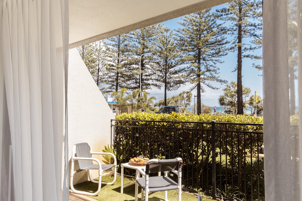 	 Town House 07- Ground level 2 Bedroom 2 Story Townhouse Superior