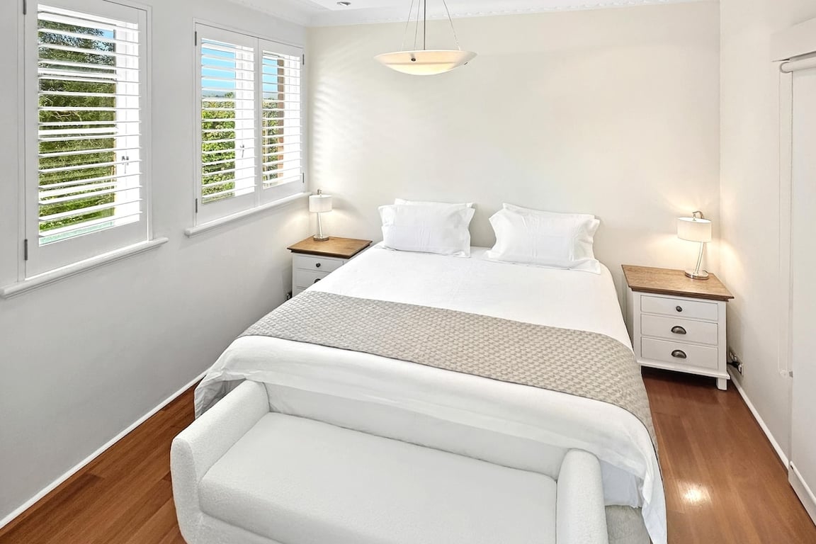 RAG25 - Balmoral Beach Lifesaver | Executive Listing