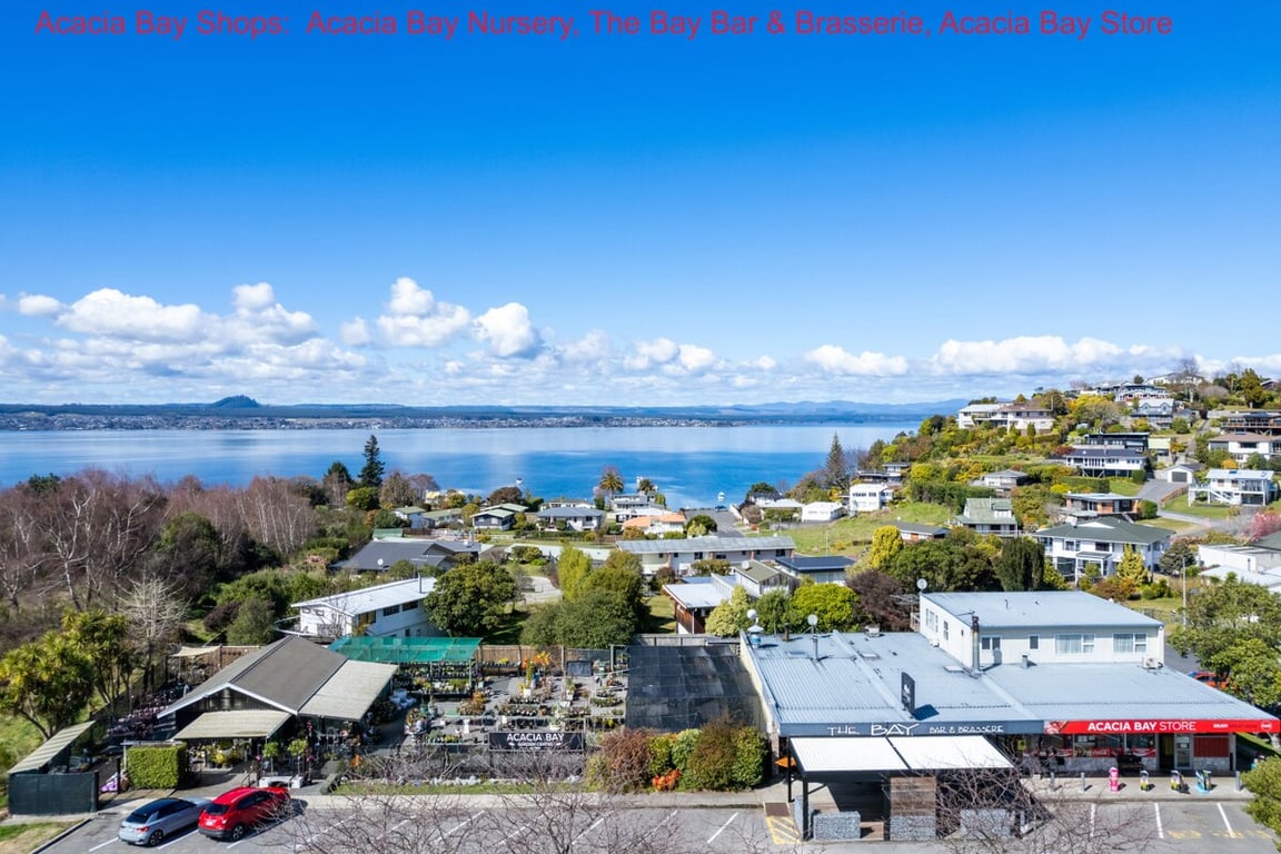 Bay Views On Isobel - Modern Home Great Location