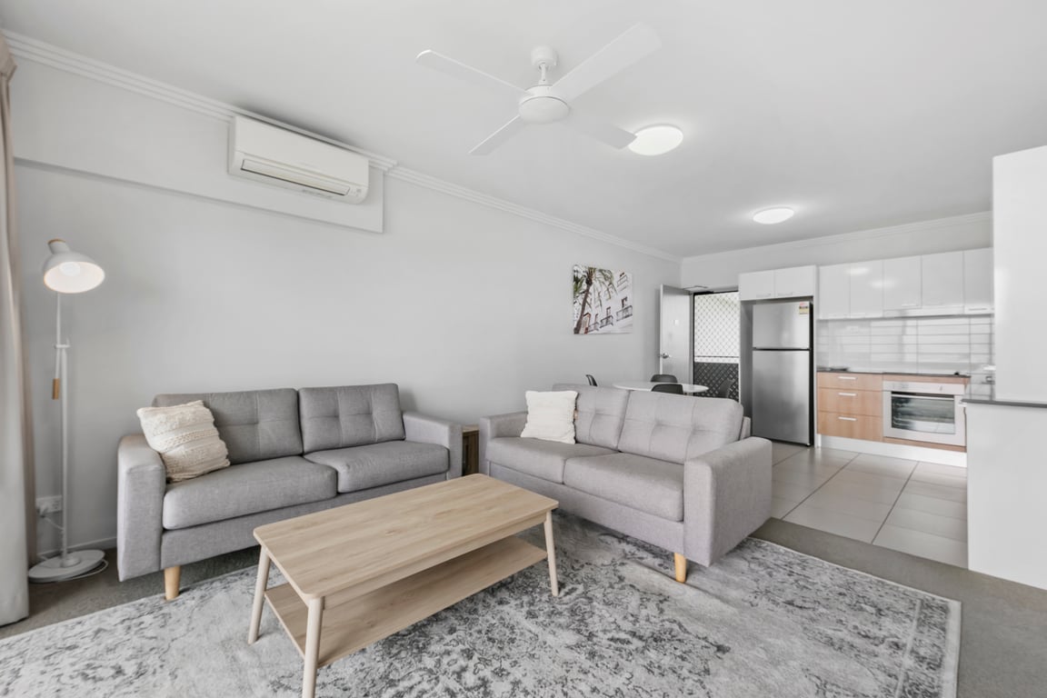 Broadwater 2 Bedroom Apartment