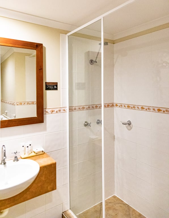 2 Bedroom Ensuite Apartment