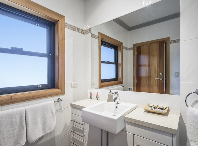 Gymea House 6 Bedrooms