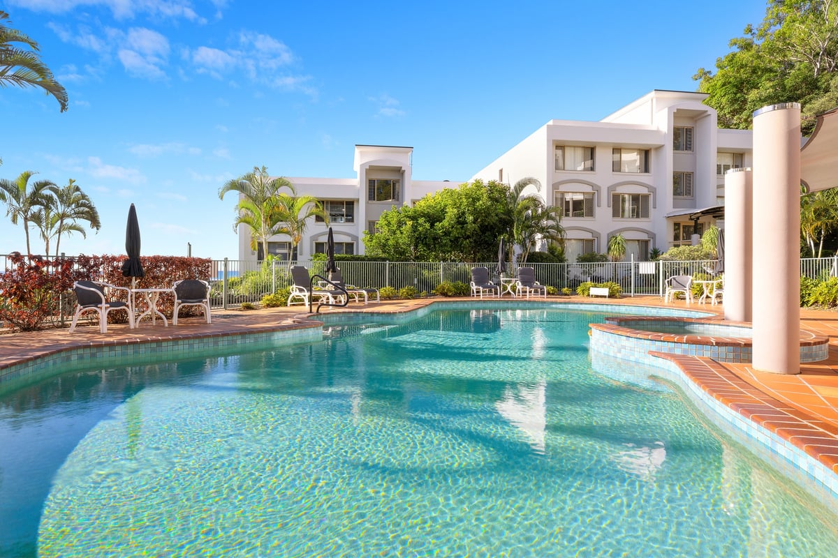 Luxury Gold Coast Apartment with Rootop Terrace