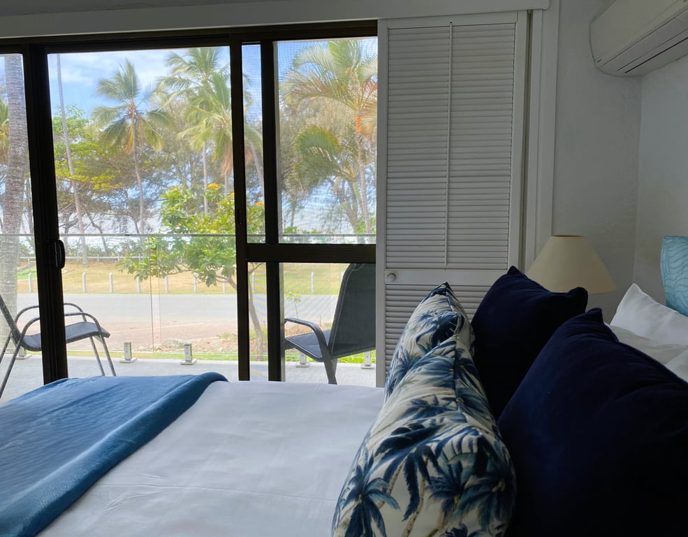 2 Bedroom / 2 Bathroom Beachfront Apartment