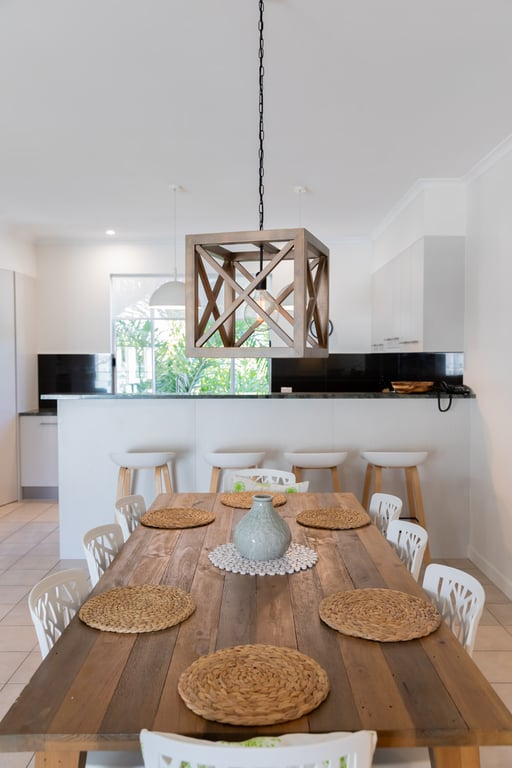 2 Bedroom LUXE Ocean View Apartment