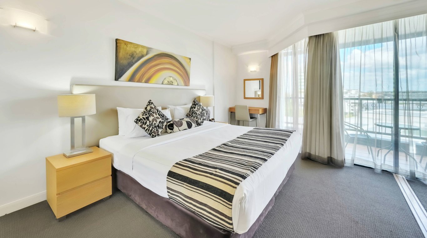 One Bedroom Apartment with King Bed