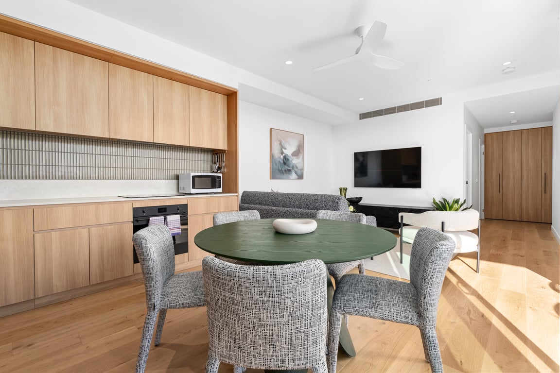 Bayview Canopy @ The Fareham | 2Bed 2Bath 1Car