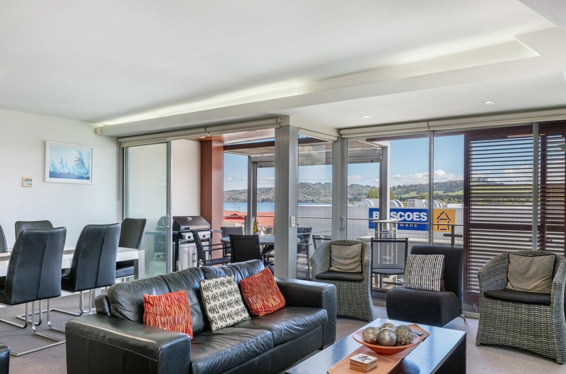 Apartment 19 - Spacious Central & Stylish