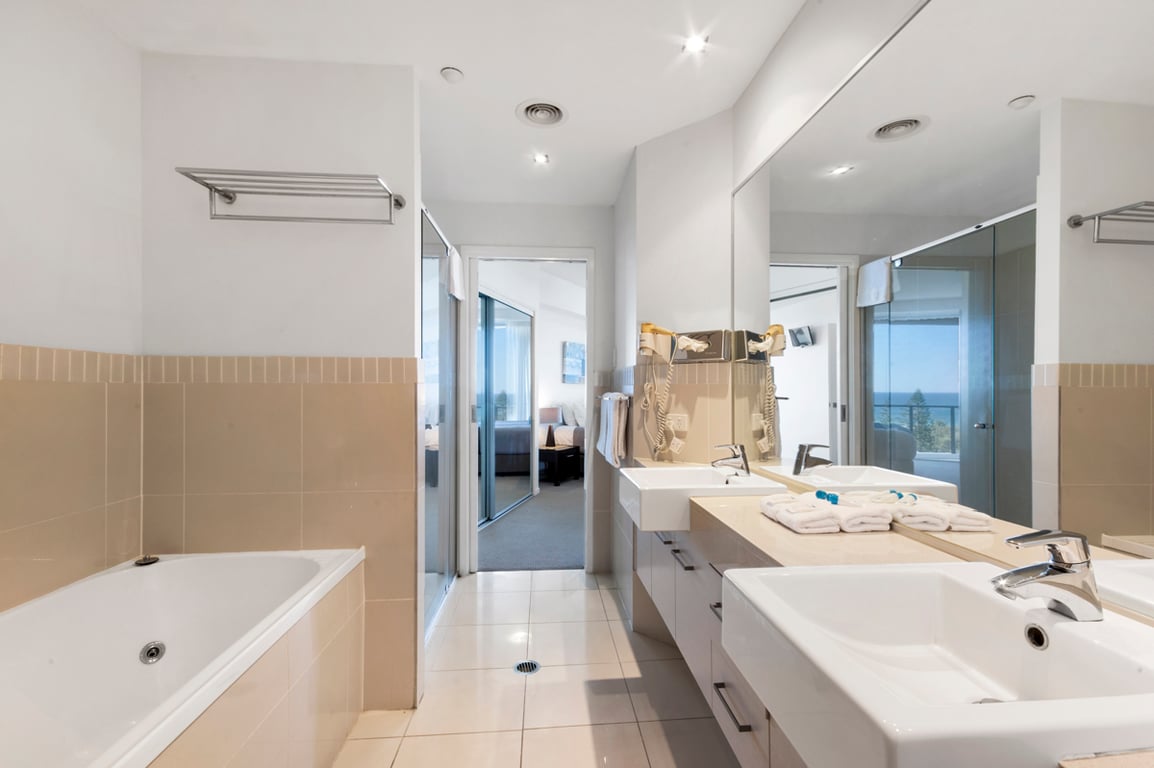 2 Bedroom Ocean View Apartment