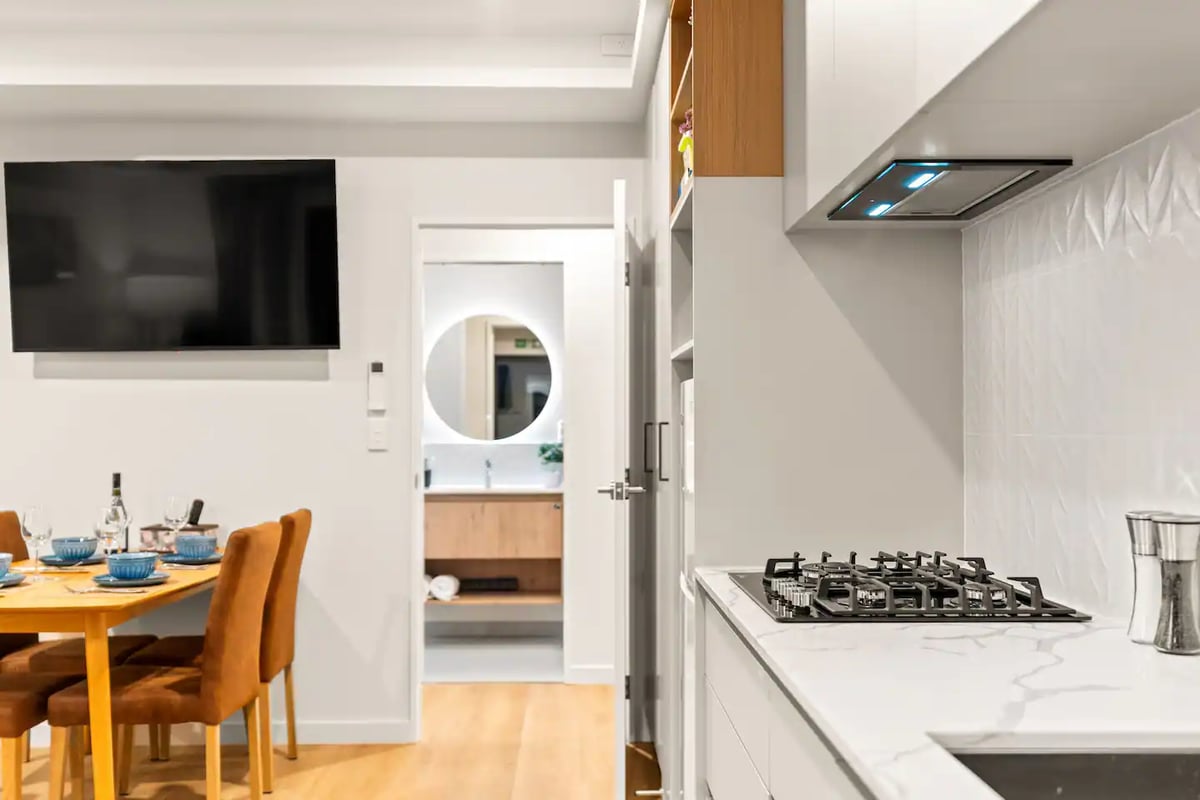 New stylish 2bedroom studio/UnitD