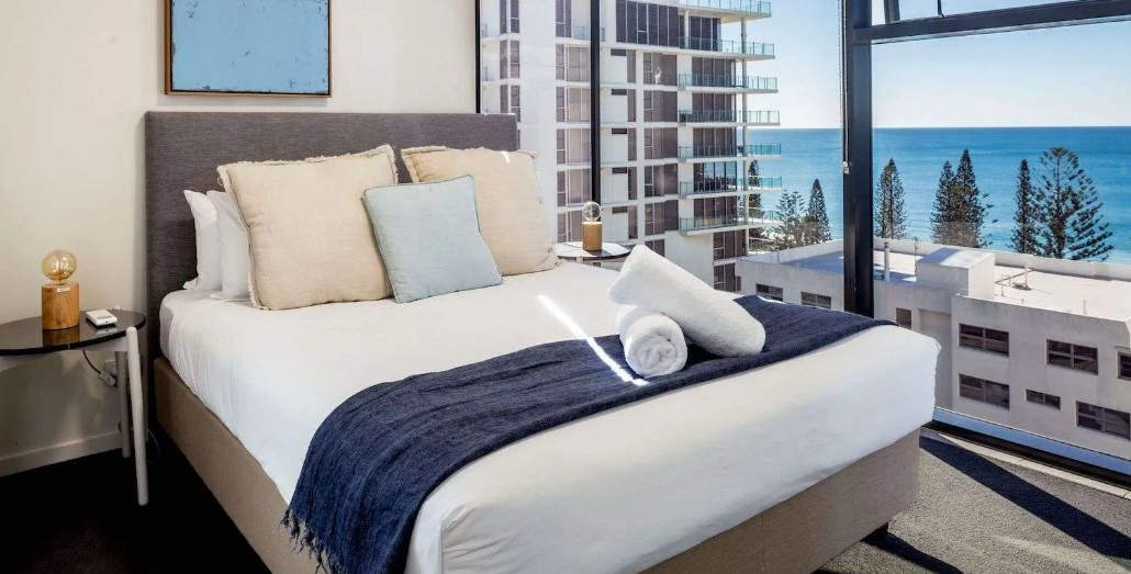 2 Bed Water View Apartment