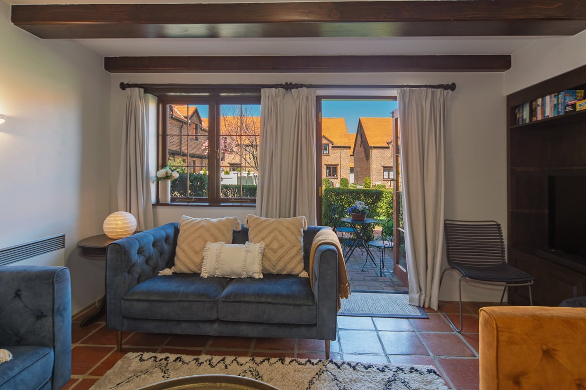 Monaco Shores Apartment