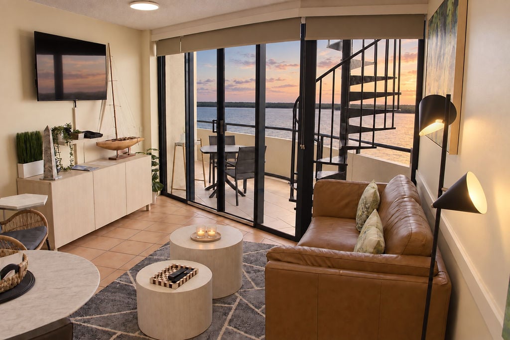 Unit 304 – Deluxe 1 Bedroom Waterfront Rooftop