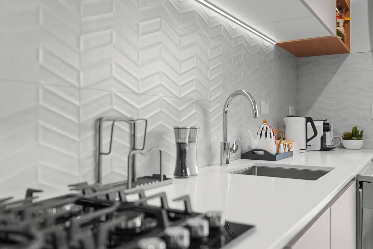 New warm modern family friendly /Unit4/2bedroom