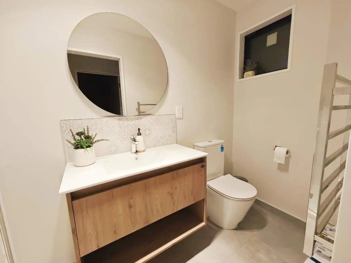 New warm modern family friendly /Unit4/2bedroom