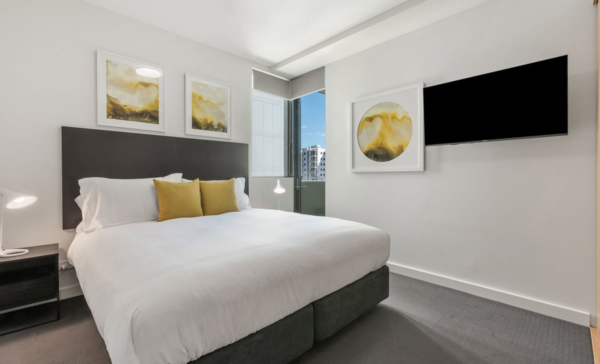 2 Bedroom 2 Bathroom Apartment