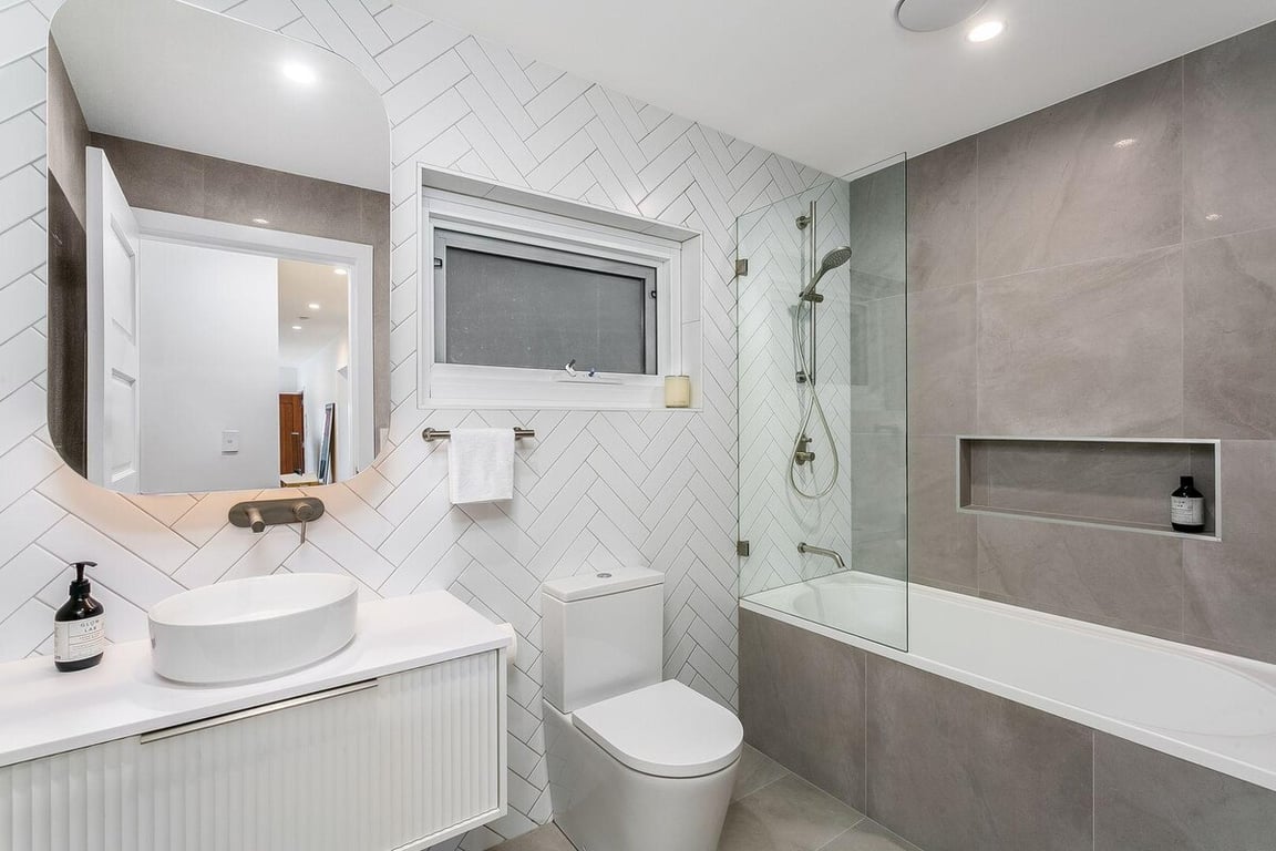 ROWL1 - Cammeray Comfort | Experience Quiet Sophistication
