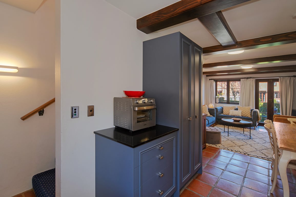 Monaco Shores Apartment