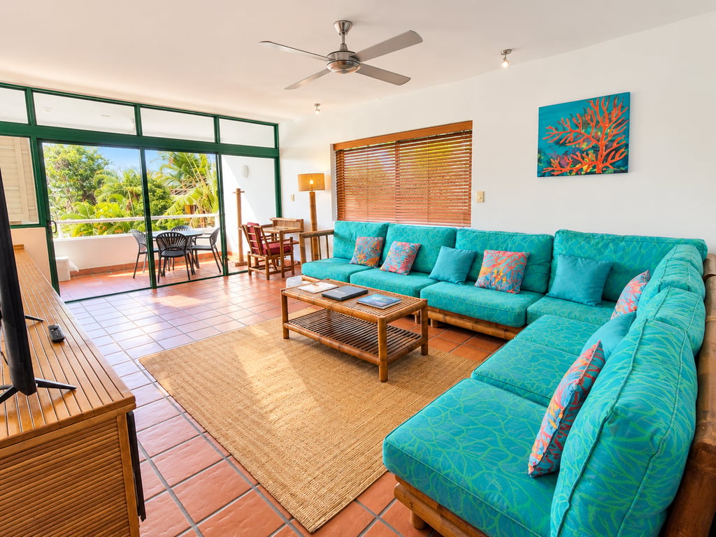 Tropical 2 Bedroom Apartment