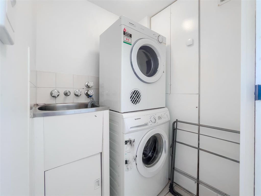 1 Bedroom Standard Apartment (Higher Floor)