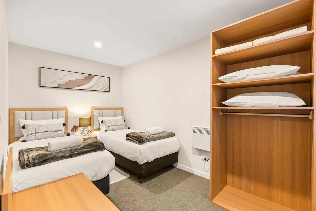 New stylish 2bedroom studio/UnitE