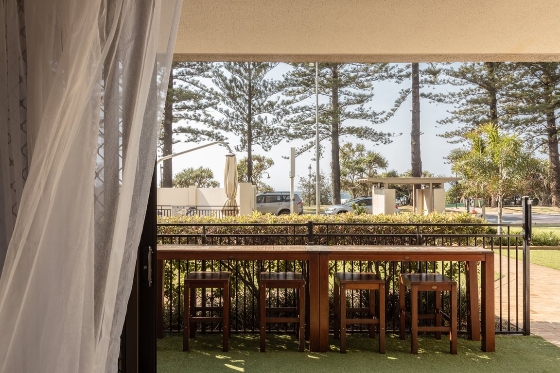 	 Town House 07- Ground level 2 Bedroom 2 Story Townhouse Superior