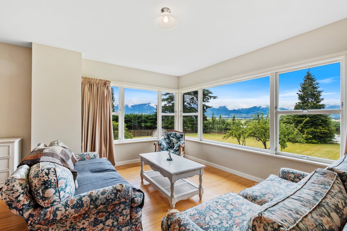 'The Lookout' Lochiel