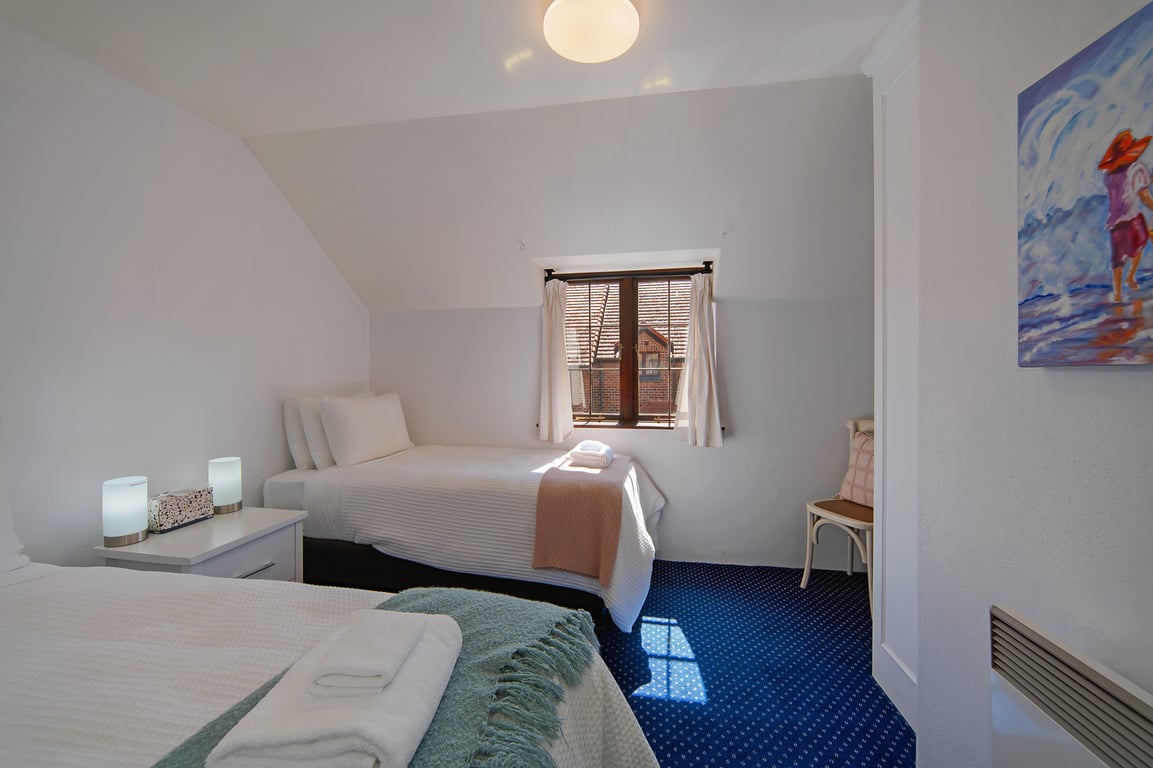 Monaco Shores Apartment