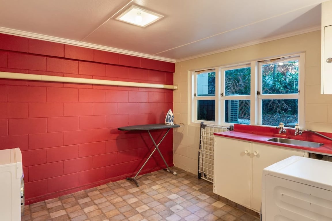 Two Mile Bay Getaway - Comfort & Convenience With Wi-Fi