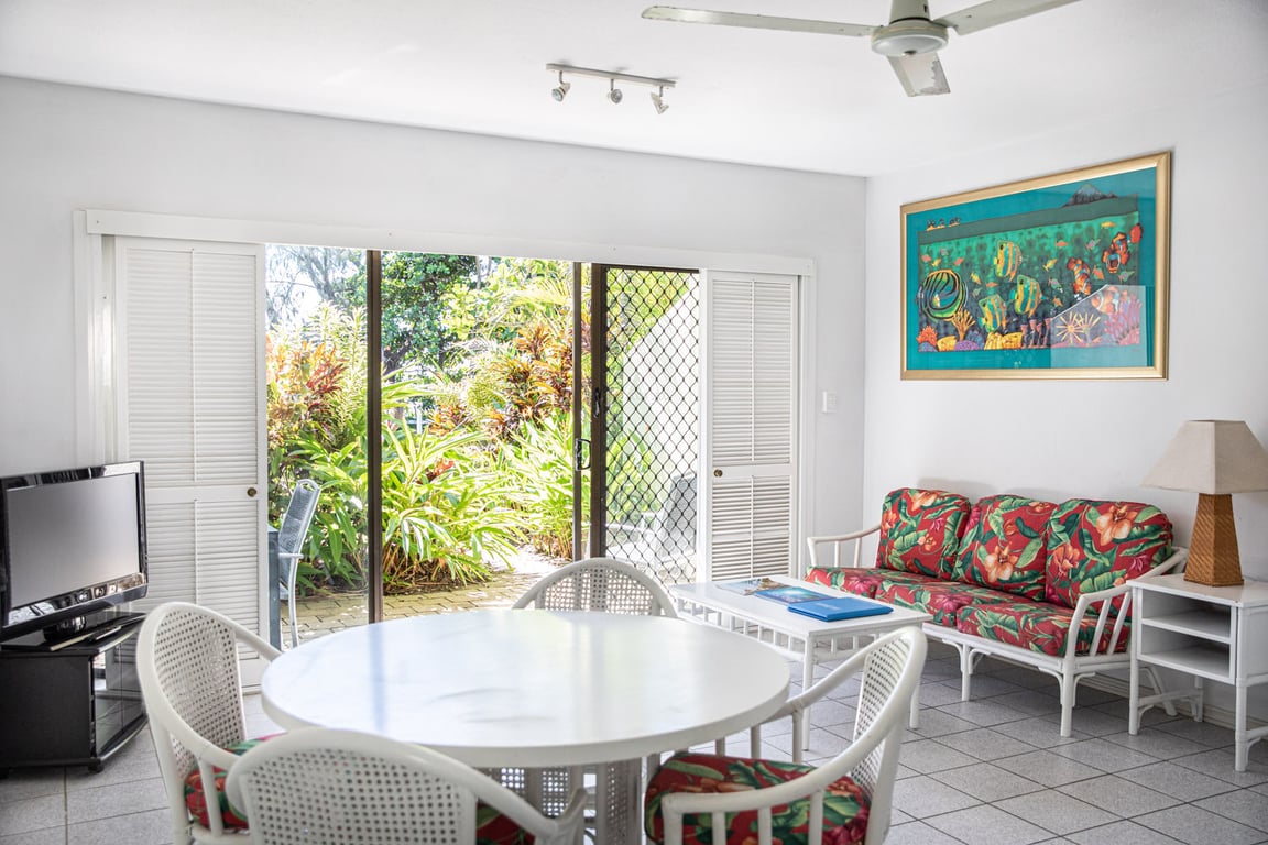 1 Bedroom Beachfront Apartment