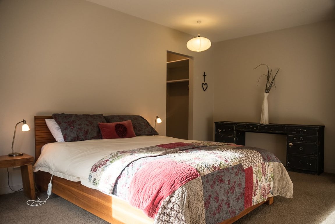 Retreat on Cheltenham (Pet Friendly) 