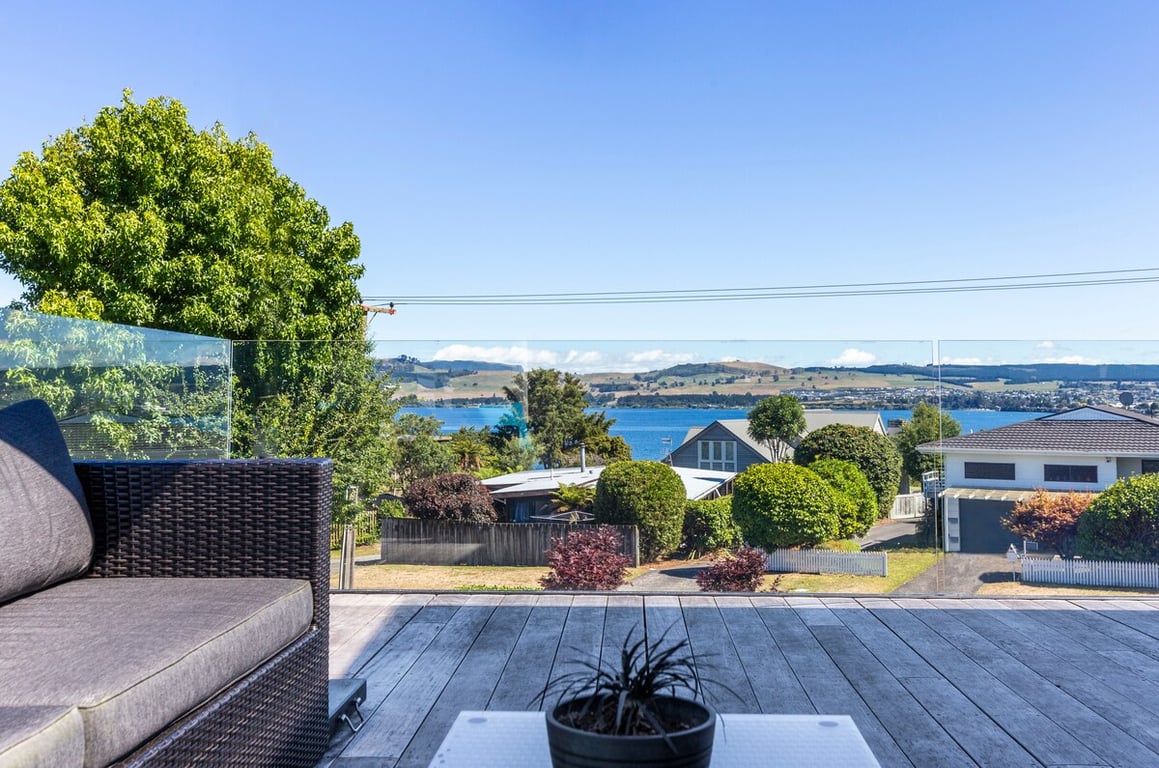 Luxury With Lake Views