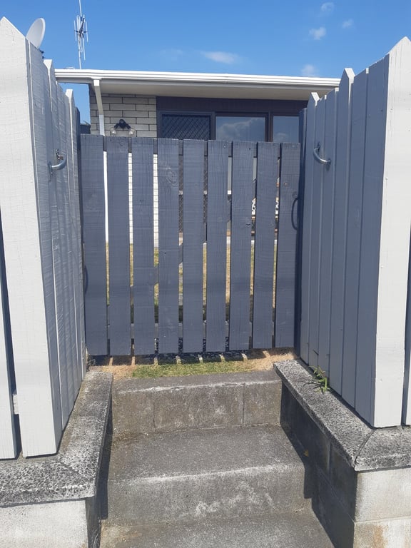 Tui'S Rest - Sunny 2-Bedroom Taupo Unit Walk To Town