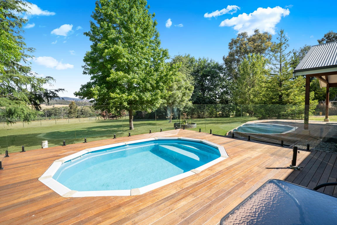 Yarrowood - Country Retreat near Lake Nillahcootie