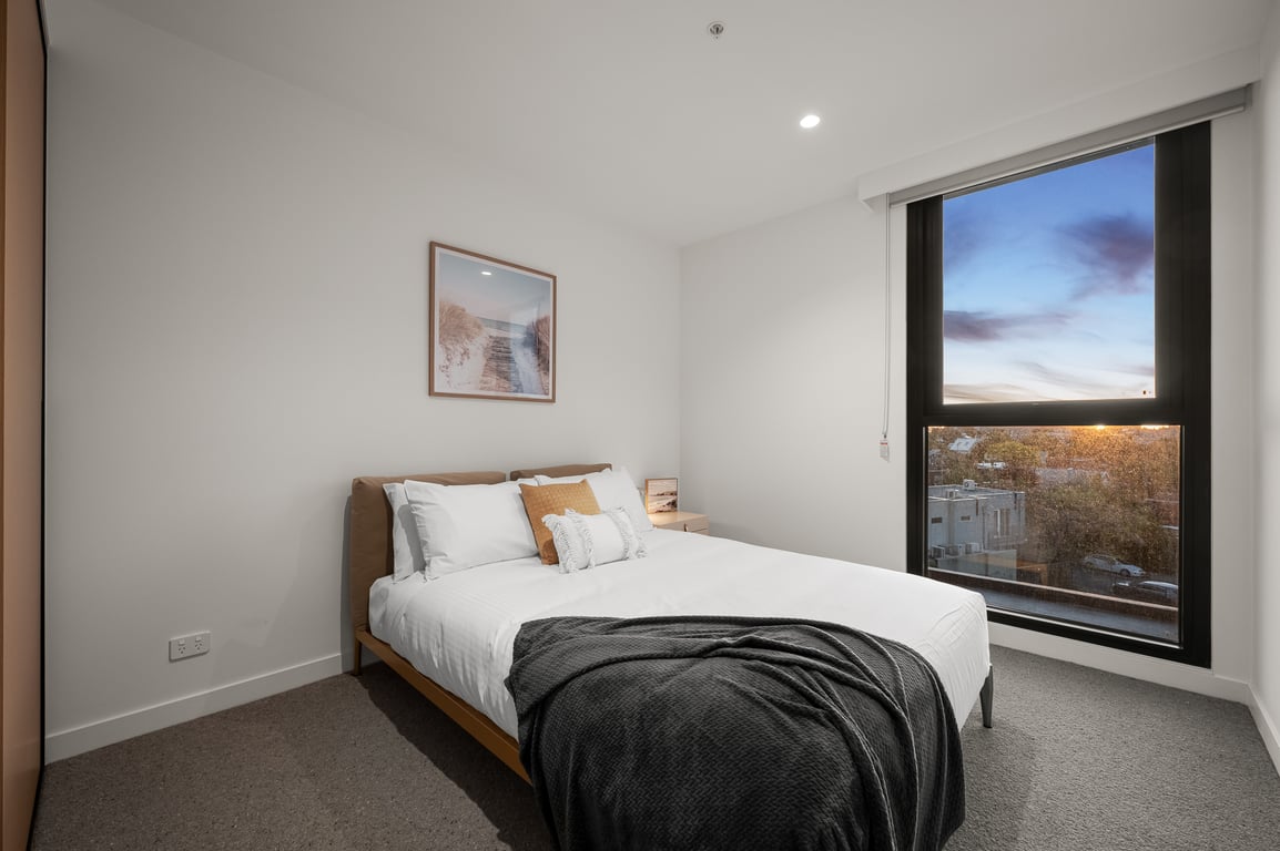 The Palais Peek Retreat @ 333STK