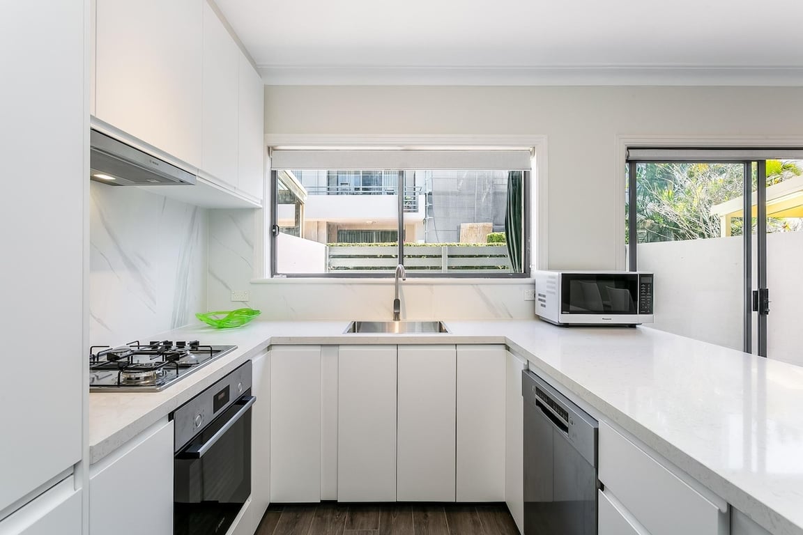 DY008 - Dee Why Comfort | Laidback Living By The Beach