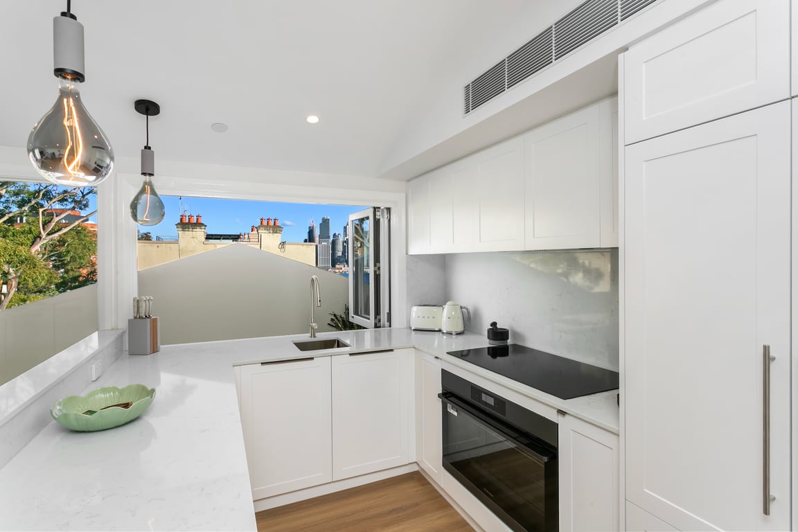 FITZ2 - Kirribilli Comfort | 2-Bed Apartment With Harbour Views