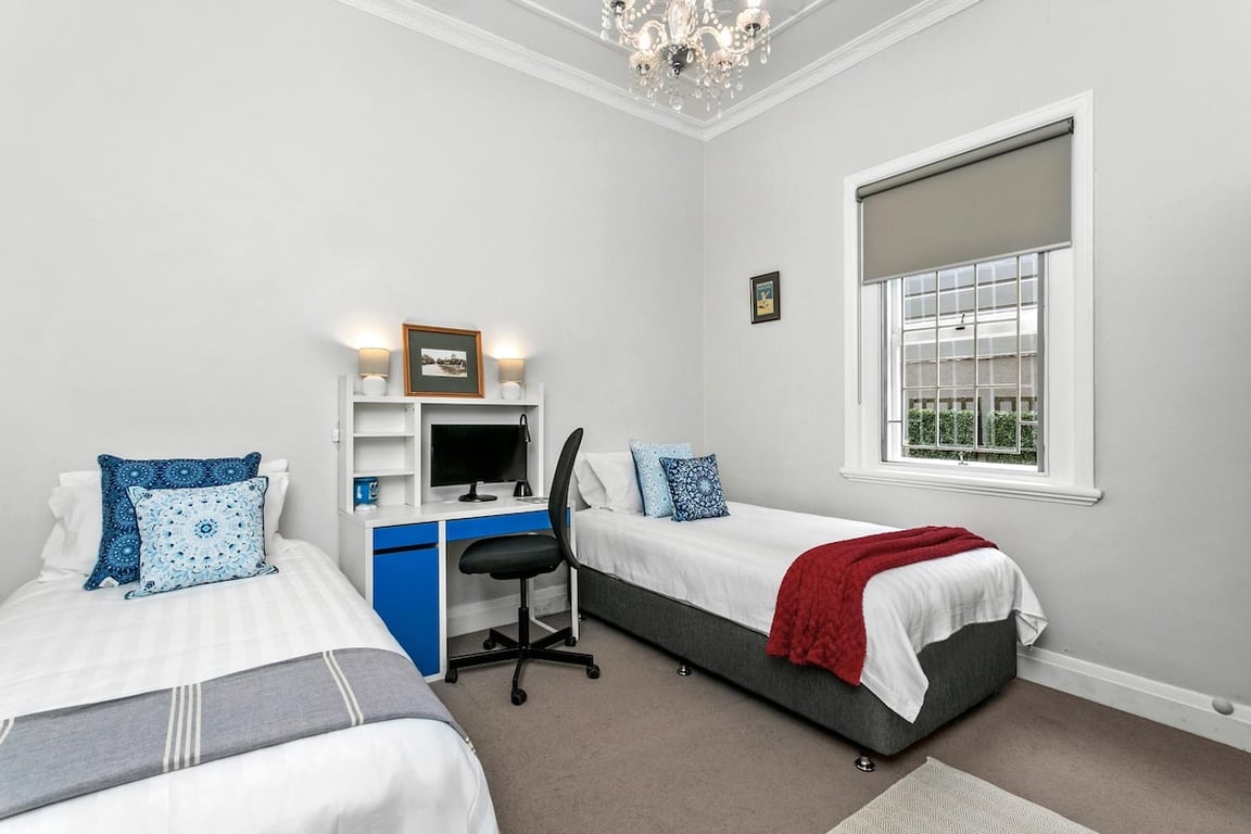 HOLT2 - Cremorne Curated Comfort | Heritage Townhouse