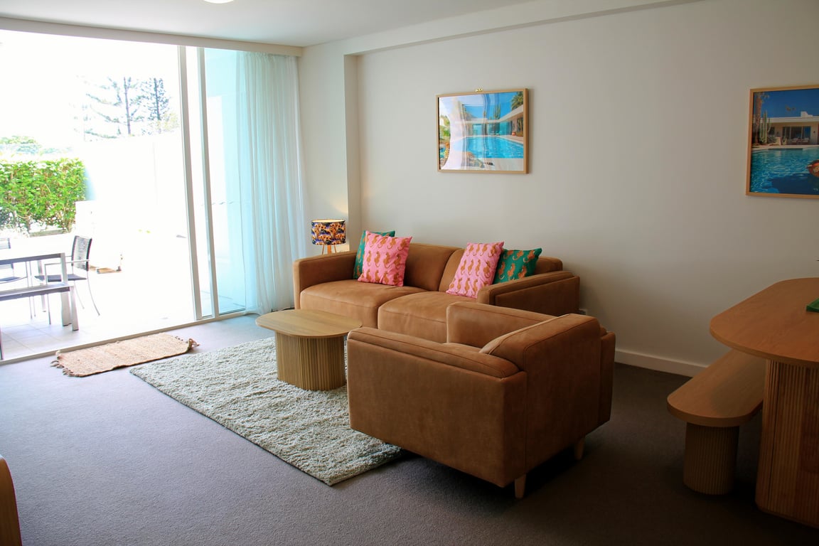 2 Bedroom Courtyard View