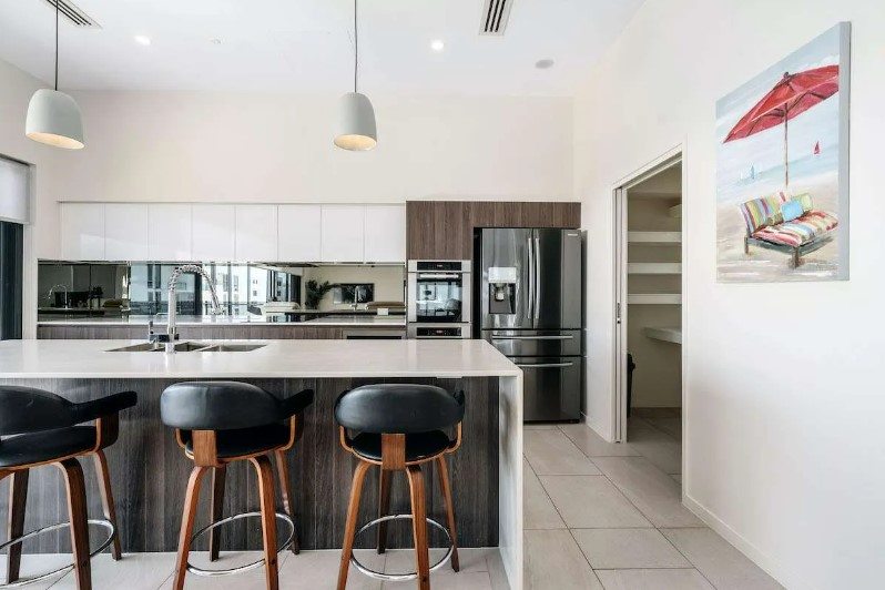 3 Bedroom Skyroom Apartment