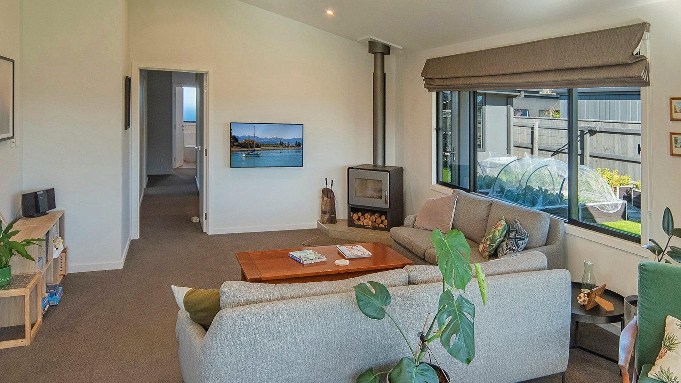 Modern Mapua Holiday Home