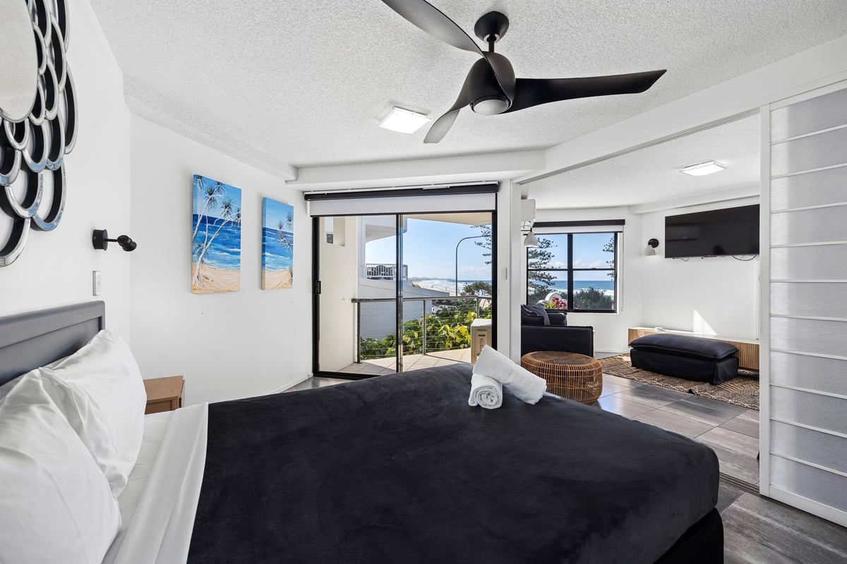 2 Bedroom Apartment Beachfront