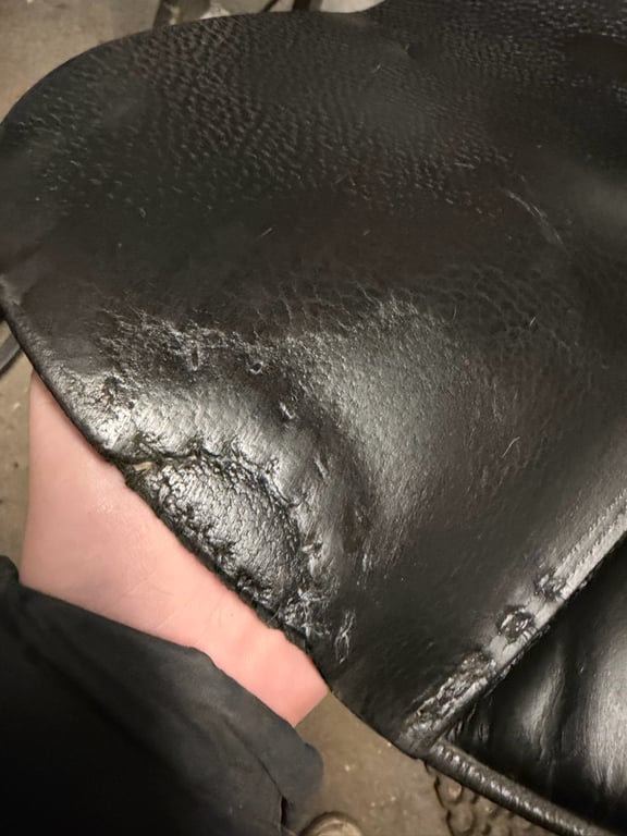 Svart hoppsadel - bild 2