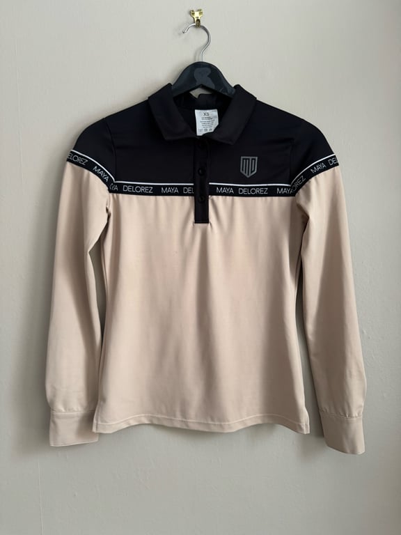 Beigesvart ridtröja från Maya Delorez