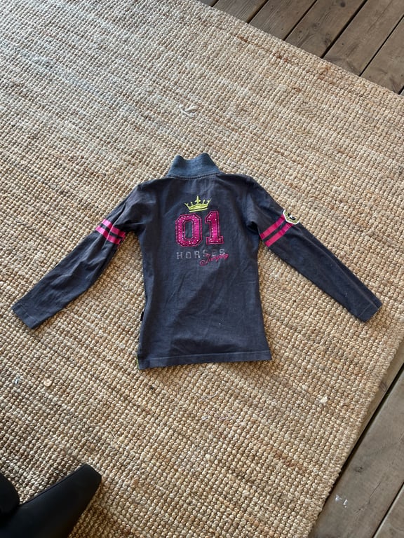 Grå långärmad tröja.  - bild 2