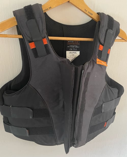 Ridväst från Airowear