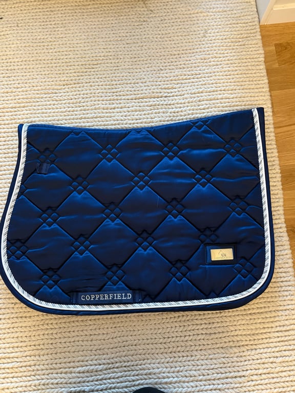 Mörkblått schabrak från COPPERFIELD - bild 1