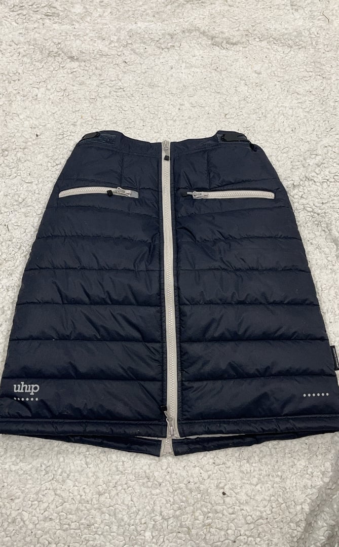 Mörkblå ridkjol från Uhip Storlek 150 barn - bild 1