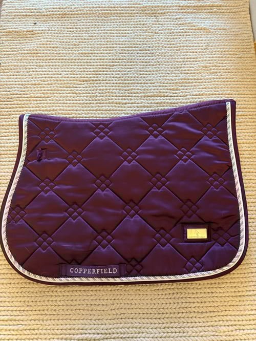 Vinrött schabrak från COPPERFIELD