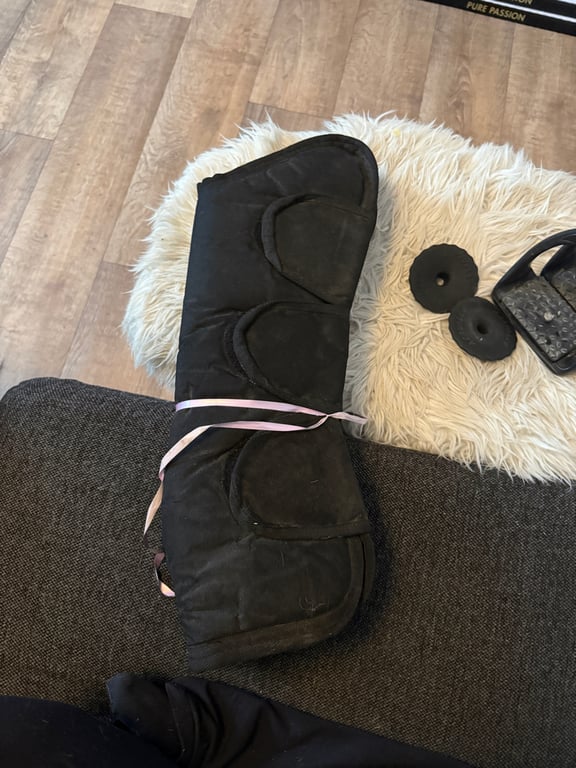 Svarta transportskydd stl cob